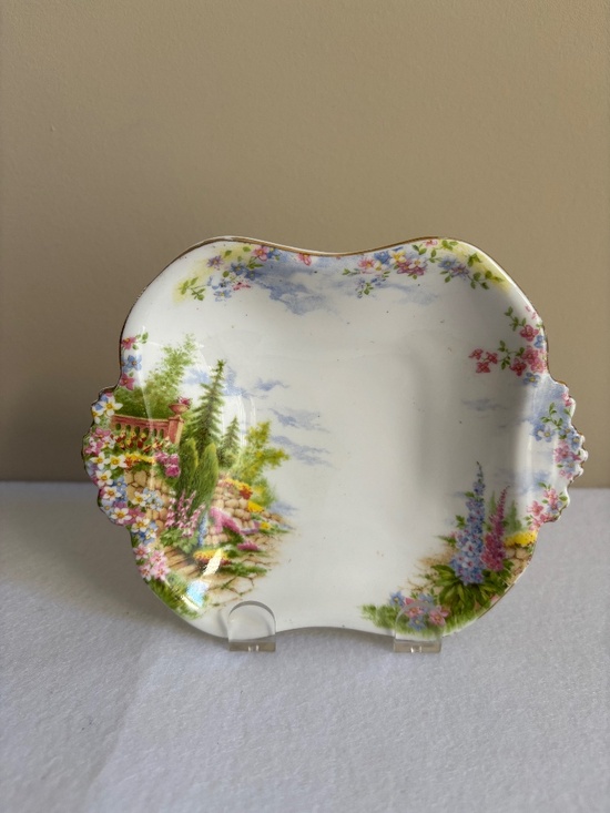 Royal Albert Other - Royal Albert Kentish Rockery Square Small Bowl